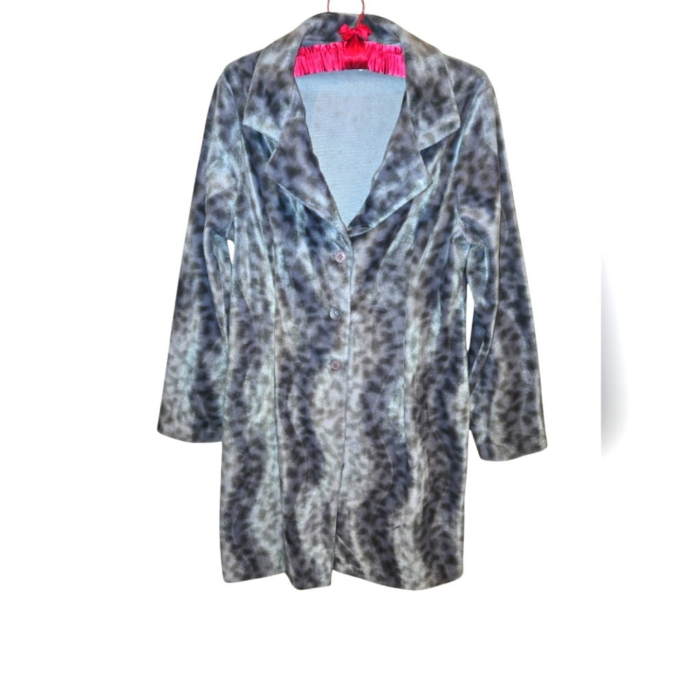 Plush festive faux fur coat. Women's medium.